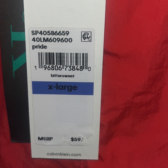 Calvin Klein - Picture 4 of 5